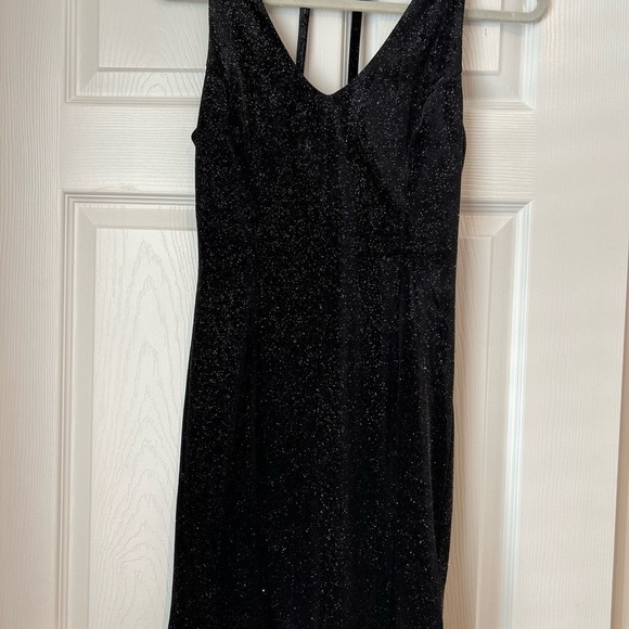 Forever 21 Black/Silver Mini Dress
Size Medium‎ NWT - Picture 2 of 8